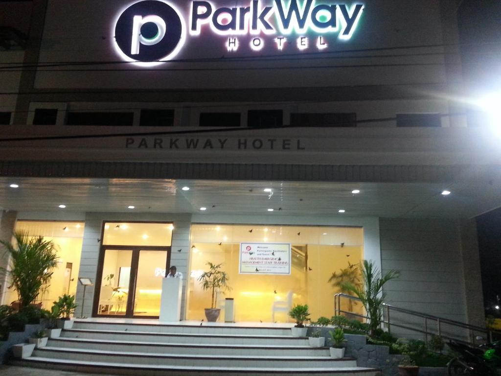 Parkway Hotel Surigao City Dış mekan fotoğraf