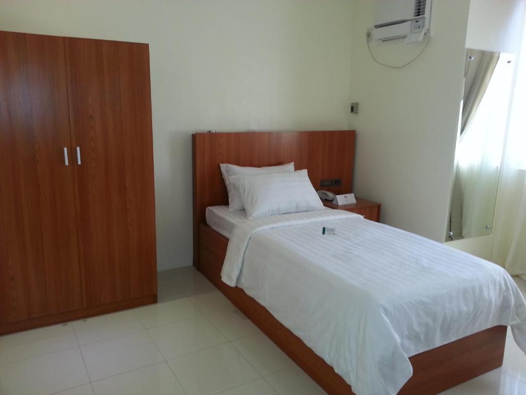 Parkway Hotel Surigao City Dış mekan fotoğraf