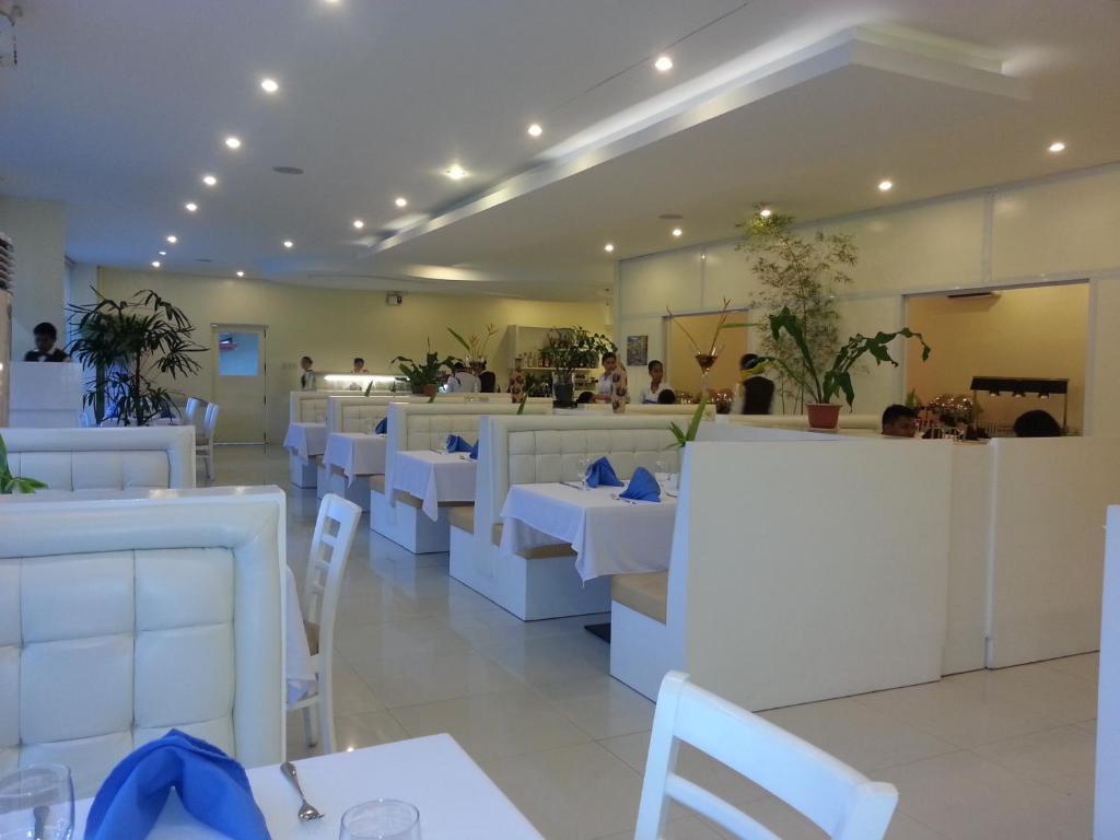 Parkway Hotel Surigao City Dış mekan fotoğraf